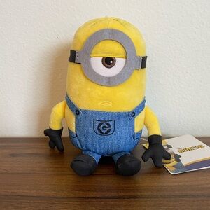 7 Inch Minion Plushie BRAND NEW from Round1 Exclusive